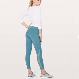 Lululemon Train Times 7/8 pant 25” in Persian Blue